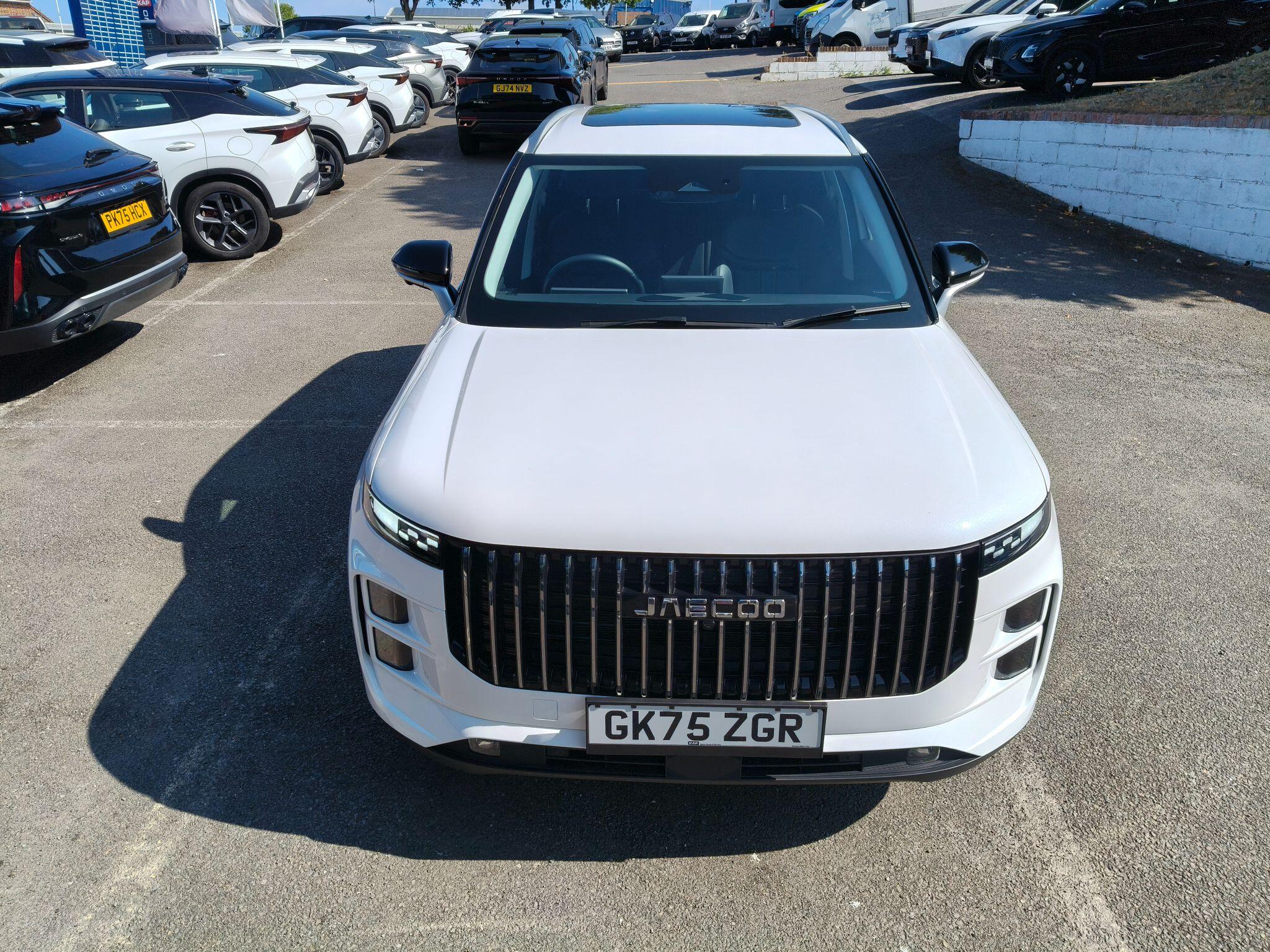 Large vehicle image